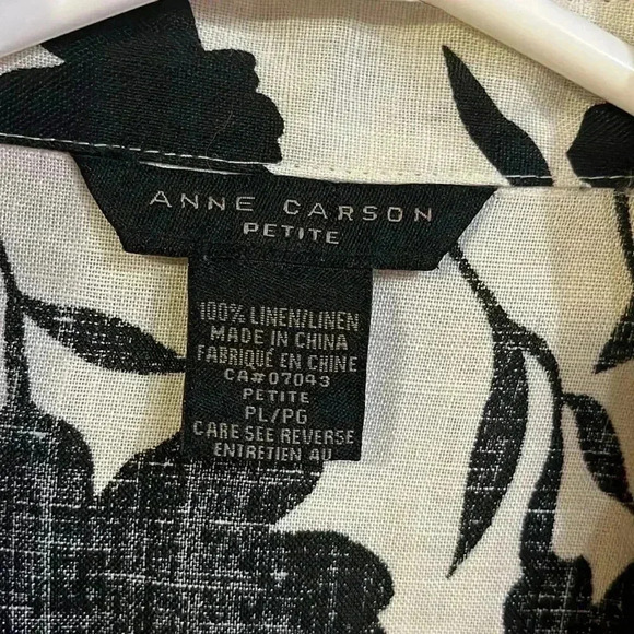 [PL] Anne Carson Petite Linen Black  Floral L/S Button Down Shirt - Picture 2 of 9